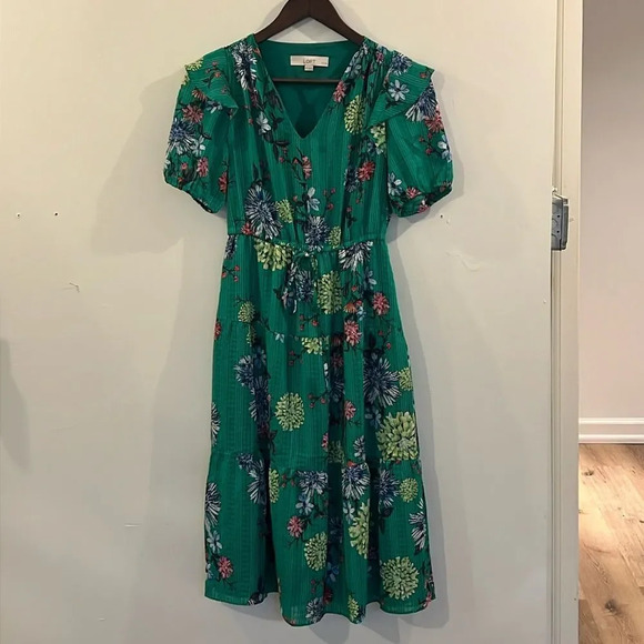 LOFT Floral Ruffle V-Neck Midi Dress - Size XS Petite - Picture 3 of 7